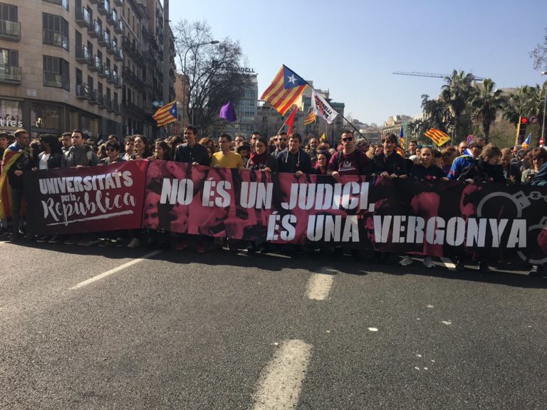 Huelga general en Catalunya contra el juicio del 1-O