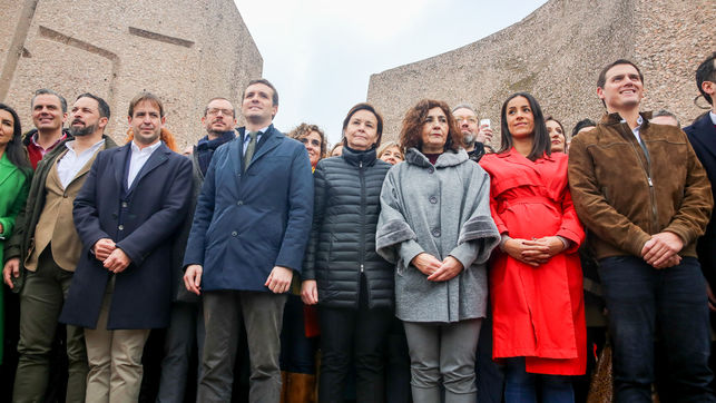 Casado & compañía, payasos incendiarios