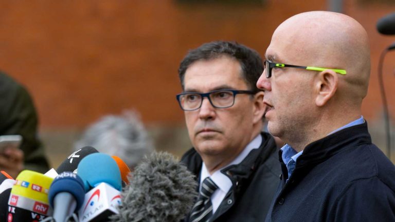 Los abogados de Puigdemont anuncian que amplían la demanda contra Llarena a España y aspira a que el caso llegue al TUE