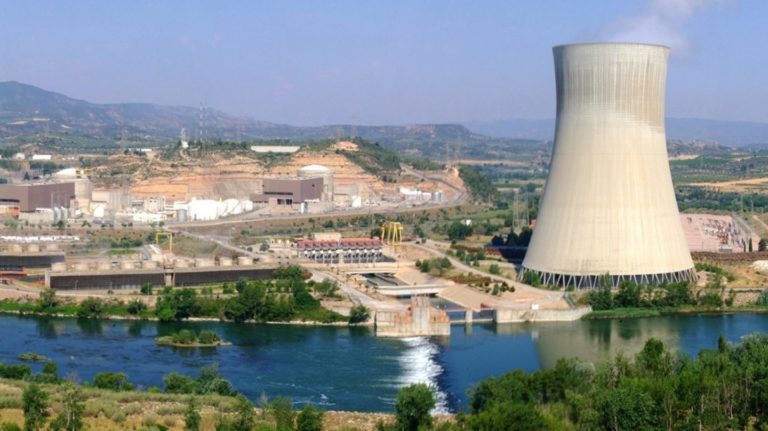 Las nucleares seguirán abiertas hasta 2032 (por ahora)