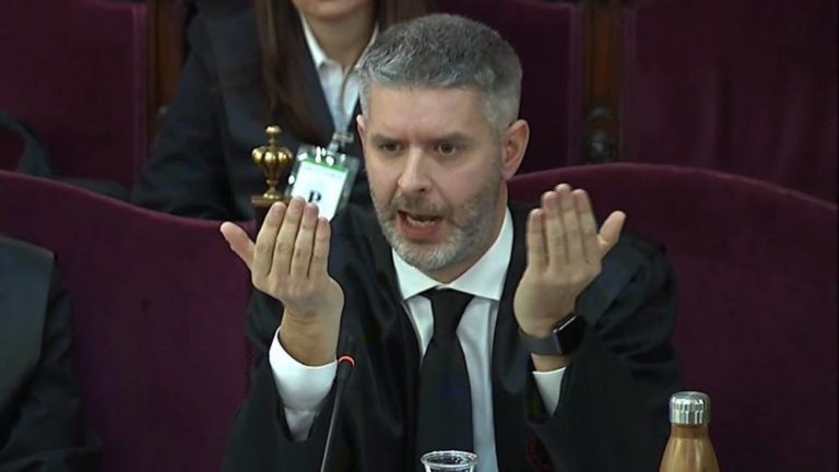[Video] La pregunta definitiva del abogado de Junqueras al Coronel Baena que evidencia el Juicio Farsa del Procés