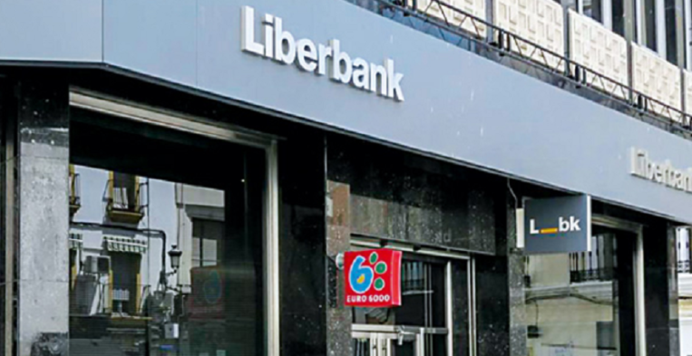 Liberbank malvende 176 viviendas a un fondo buitre