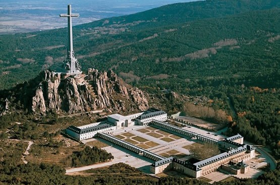 El Gobierno aprueba la exhumación de Franco el 10 de junio y su traslado al cementerio de El Pardo con ‘condicionantes’