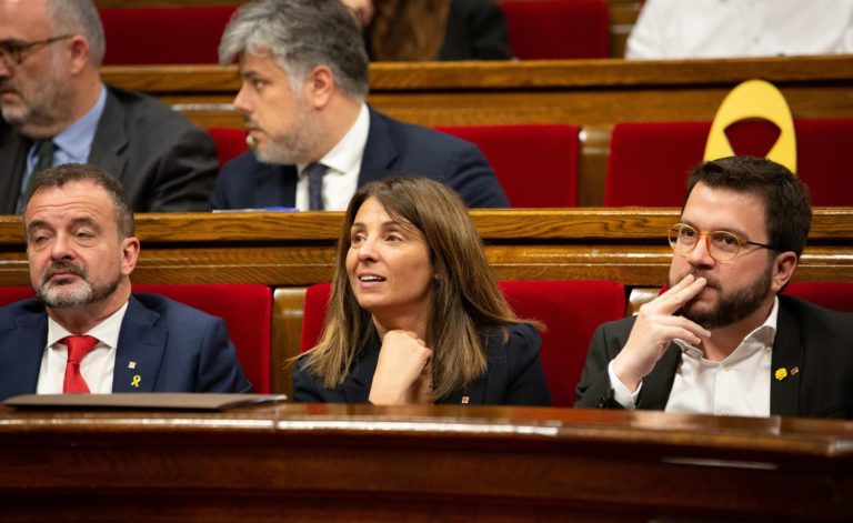 Una consellera de la Generalitat acusa a Ciudadanos de «construir el primer chiringuito» para trabajar contra el ‘procés’