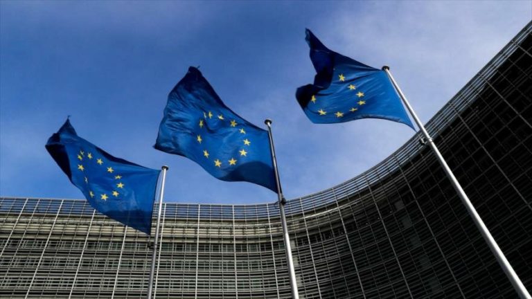 La batalla para repartir los apetitosos altos cargos de la UE arranca con una cena de líderes este martes en Bruselas