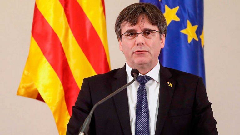 La JEC cita el lunes a los eurodiputados para acatar la Constitución y sin ese tramite no dará el acta a Puigdemont ni Comín