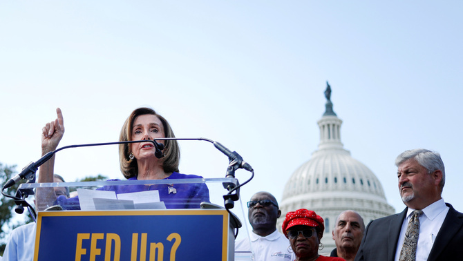 EEUU desafía a China: Pelosi visita Taiwán y Pekín despliega al ejército