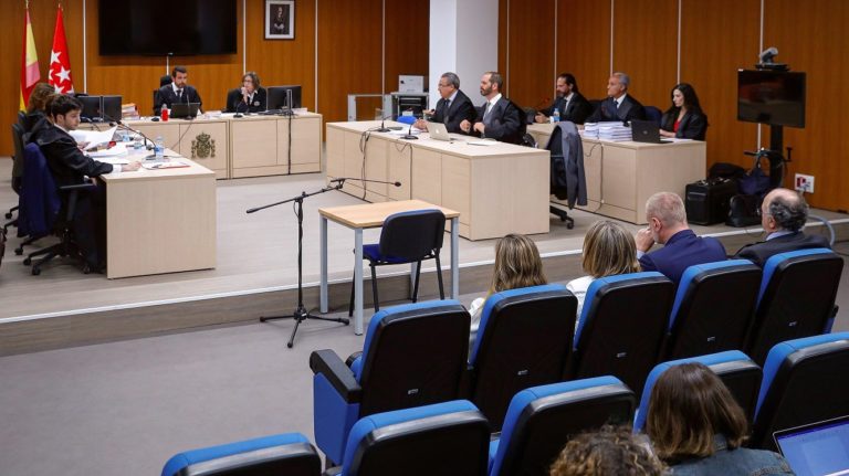 El PP absuelto por la destrucción de los ordenadores de Bárcenas