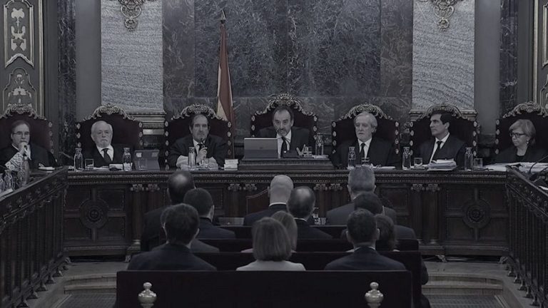 Observadores del Quebec denuncian irregularidades en el juicio farsa del 1-O
