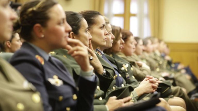 Otro escandalo en las FFAA: La juez militar que archivó un caso flagrante de acoso, lleva ahora la división de igualdad de Defensa