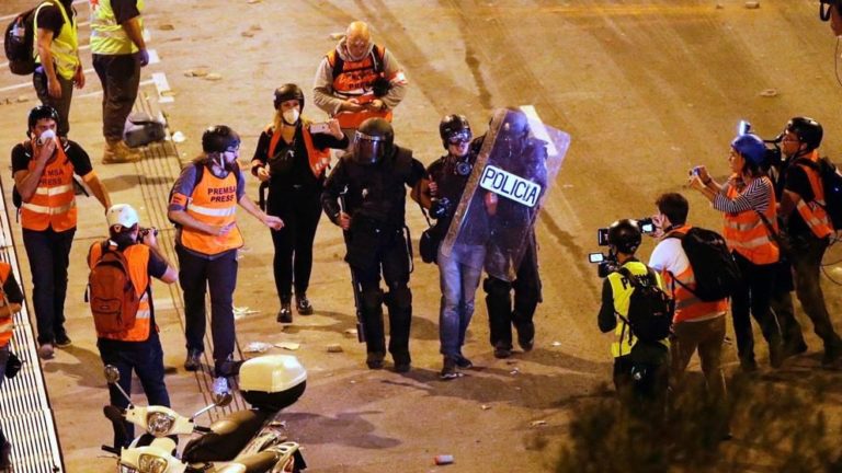 Profesionales de la información piden el fin de las agresiones a los Periodistas, «especialmente» las policiales