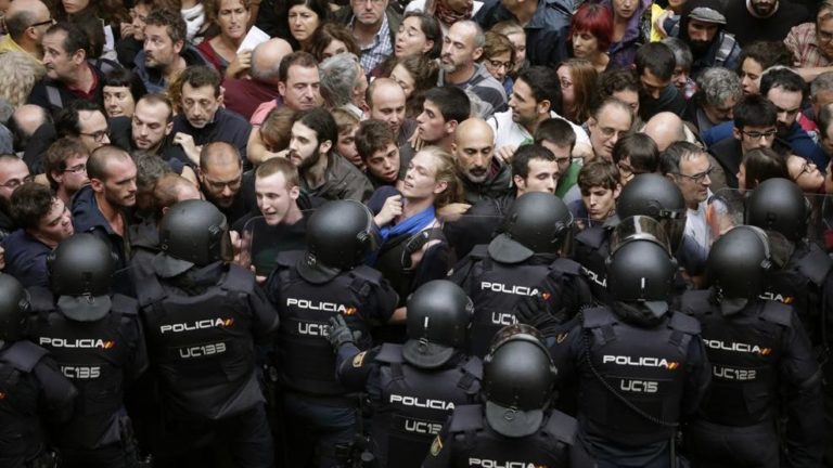 Las protestas postsentencia del juicio farsa del Supremo al Procés despiertan la preocupación de España por una independencia real de Cataluña