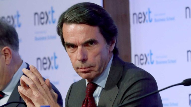 Aznar, angustiado y desahuciado, por un posible Gobierno con apoyo del independentismo