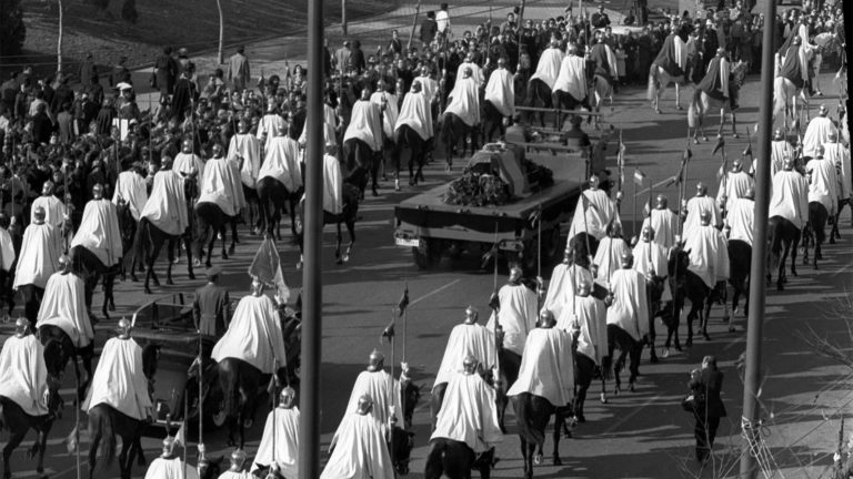 El primer 20-N sin el dictador  Francisco Franco en su Mausoleo del Valle