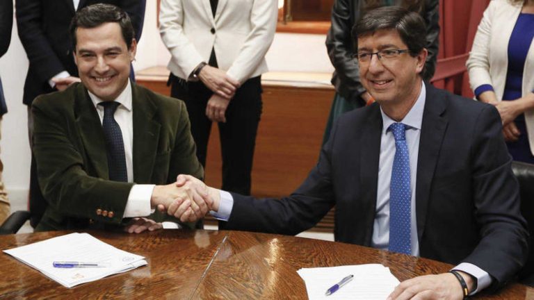 El Gobierno ‘amiguismo’ de PP y Cs en Andalucía paga la ‘casa gratis’ de 76 altos cargos con tintes de malversación