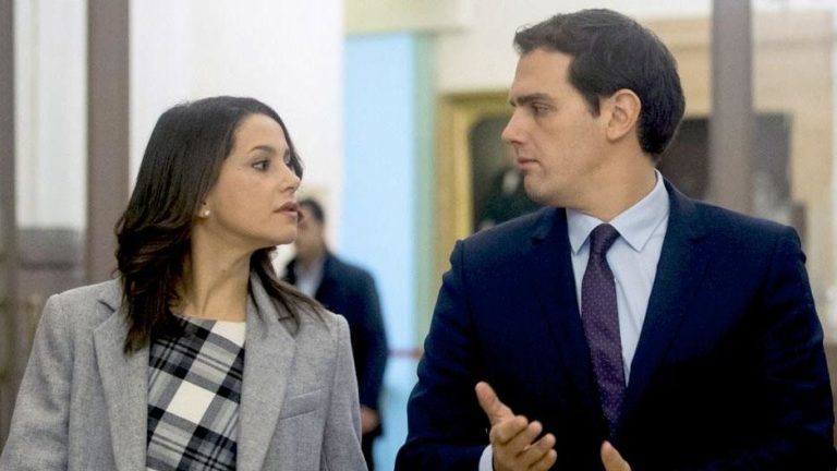 Ciudadanos tira de soberbia para no asumir el hundimiento histórico que pronostican todas las encuestas