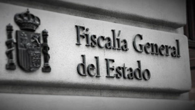 Los fiscales critican a Sánchez por dar a entender que dependen del gobierno español