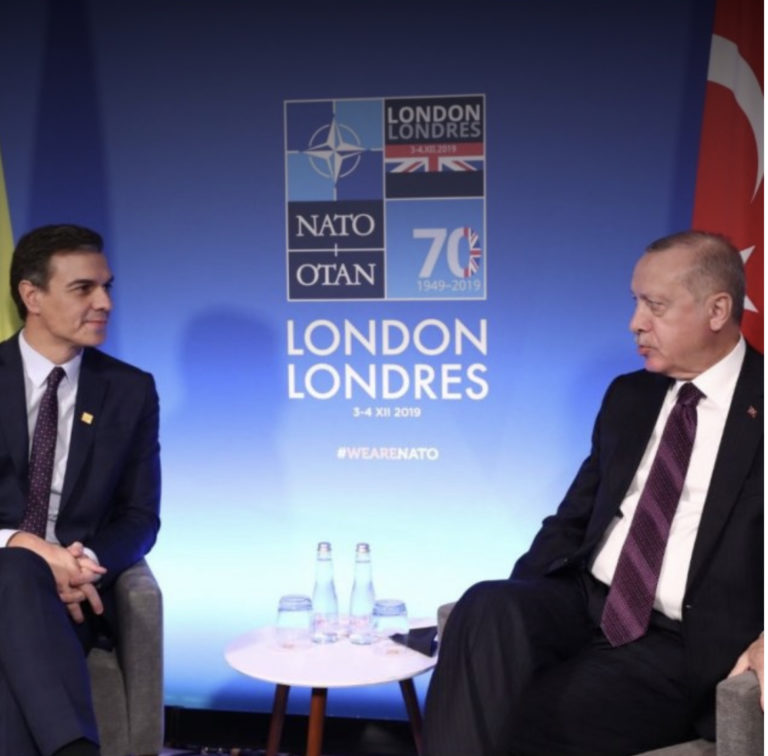 España y Turquía estrechan relaciones en plena ofensiva turca contra los kurdos
