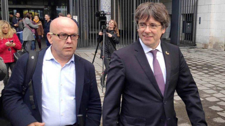 Carles Puigdemont afronta la vista por la euroorden confiando en que el juez pospondrá el juicio para esperar a la sentencia del TJUE