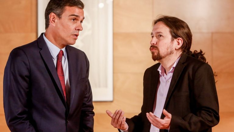 Un rey amenazante derrotado en una investidura y primera petición al Gobierno