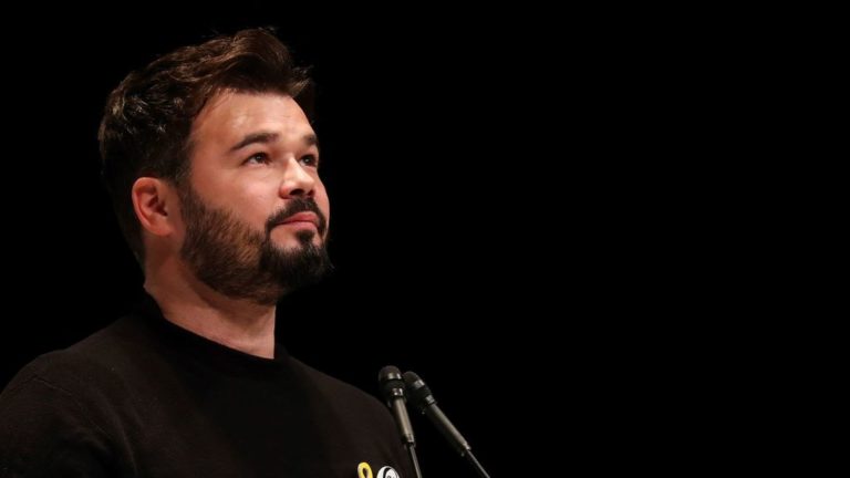 Rufián parece estar convencido de que Dios existe y se llama Junqueras