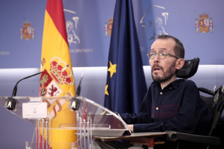 Podemos se hace monárquica