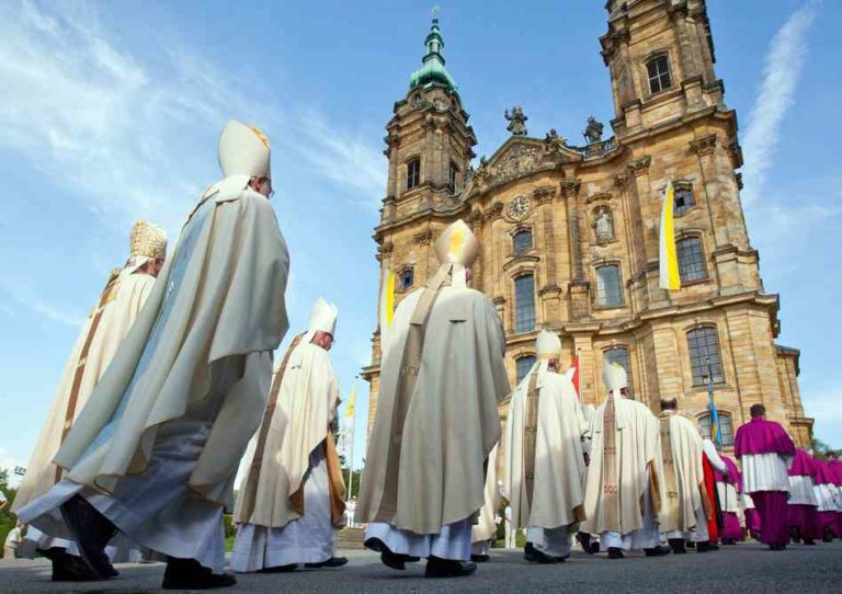 La Iglesia Católica, ente desestabilizador nacional