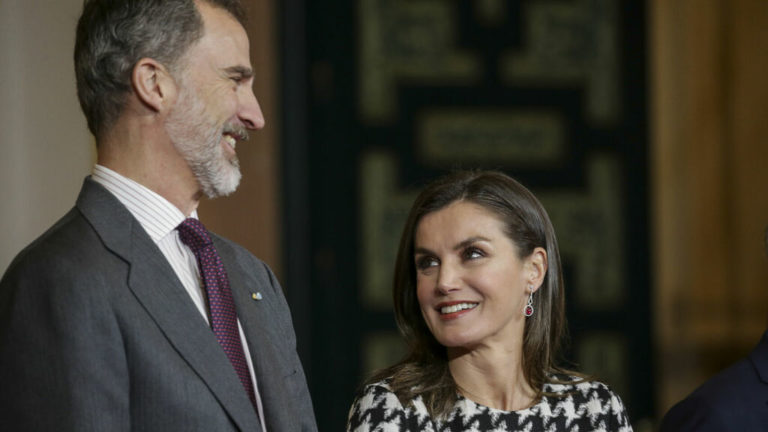 El CIS de Tezanos, la Monarquía y el ministro de Justicia