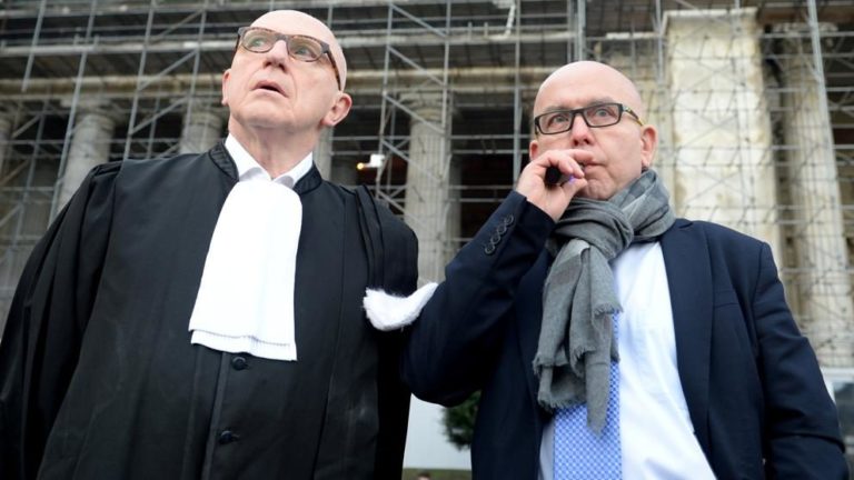 Los abogados de Puigdemont y Comín fuerzan a la justicia belga decidir sobre las euroórdenes
