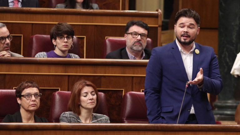 Rufián señala a los jueces como «fascismo» pues el peor del mismo lleva «corbata, toga y uniforme»