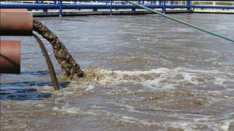 Europa da un ultimátum a España para cumplir con las aguas residuales o llevará el caso al TUE
