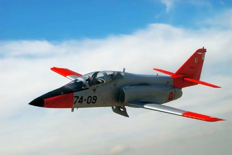 La ministra Robles y su responsabilidad sobre los accidentes de aviones militares