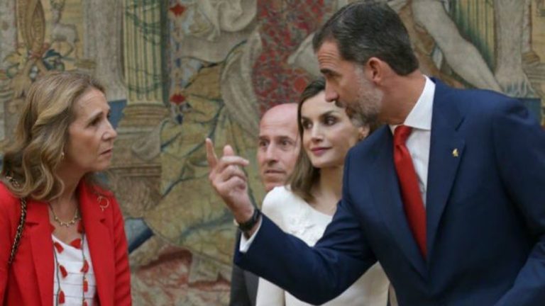 La Infanta Elena destapa lo que hace Letizia en un bar de mala muerte de Madrid varias veces al mes