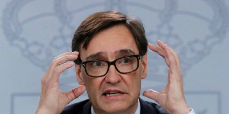 Esperpéntico Gobierno: Illa atribuye ahora el informe de la John Hopkins a una web que no conoce ni él