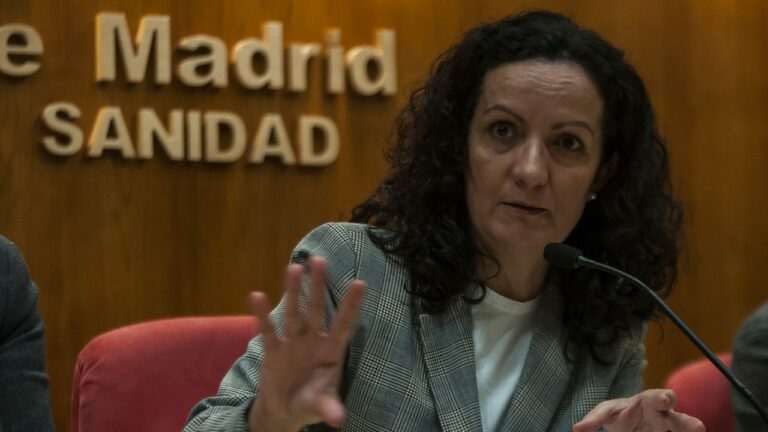 Dimite la responsable de Salud Pública de Madrid con Ayuso al no estár de acuerdo en pasar a Fase 1
