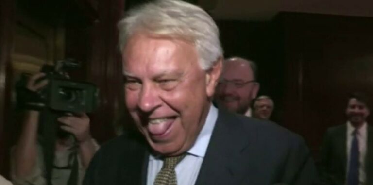 El sumo ‘presunto’ corrupto Felipe González y su inquina contra el Gobierno socialista de coalición