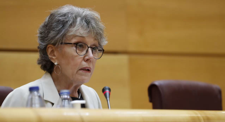 [Vídeo] A Rosa María Mateo directora de RTVE le traiciona el subconsciente: «Radio Televisión Espantosa»