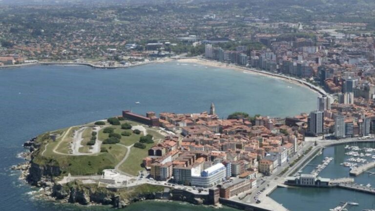 Alarma en Gijón (Asturias) ante el elevado nivel de benceno en la atmósfera