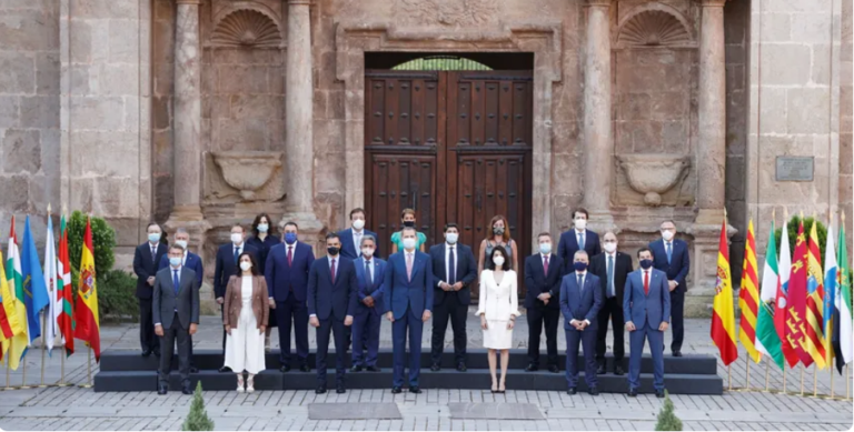 ‘Postureo y Foto’ en la Conferencia de Presidentes: Siete horas para arreglar la España del Covid sin Catalunya pero con el rey