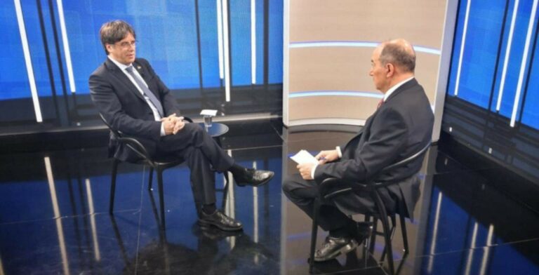Puigdemont: «Hablo más con Junqueras que con Torra. Estamos intentando reconstruir la unidad estratégica»