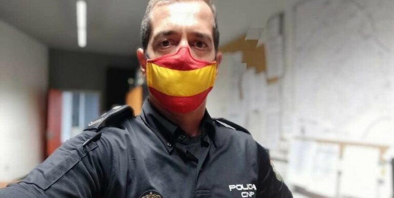 El conocido policía ultra ‘Jandro Lion’ se enfrenta a otra falta muy grave por lucrarse indebidamente