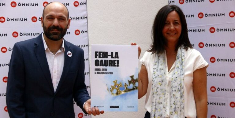 La plataforma catalana Òmnium pide al Supremo activar la búsqueda internacional de Juan Carlos I