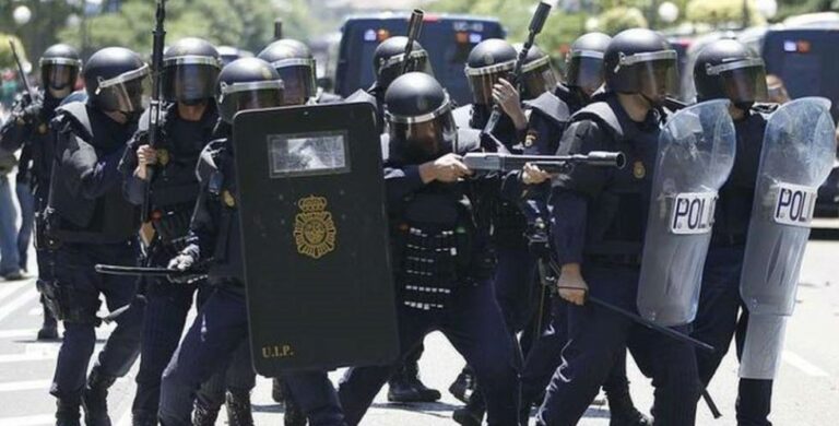 Interior vuelve a enviar antidisturbios de fuera de Catalunya para la Diada