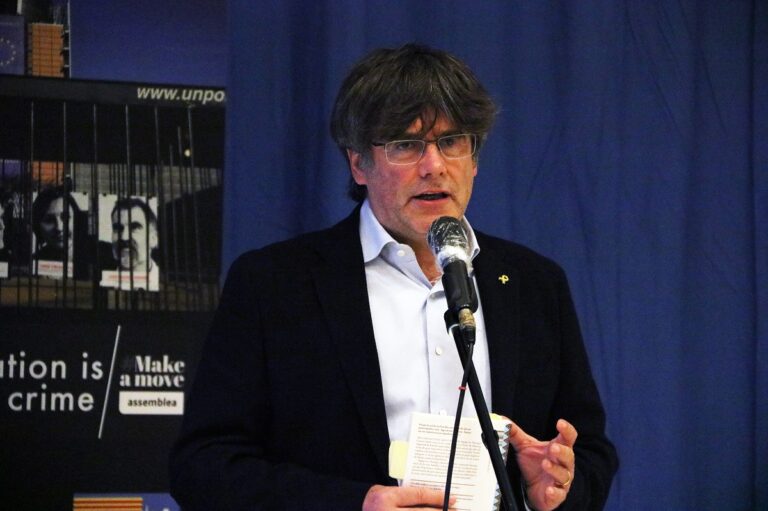 Puigdemont (JxCat): «No se puede transaccionar con un Estado opresor, se le derrota»