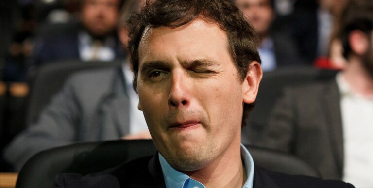 Albert Rivera ridiculizado en las redes por su mensaje del 12 Octubre