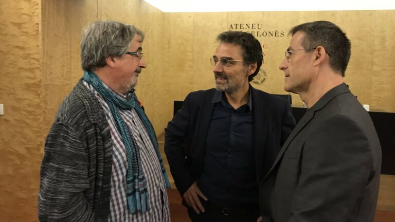 El «Col·lectiu Primer d’Octubre» pide a la dirección de ERC que «abandone la oferta de diálogo incondicional» al Gobierno