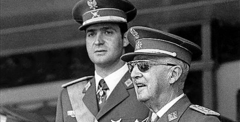 Corinna confirma la relación de Juan Carlos con Franco: «Eran como padre e hijo»