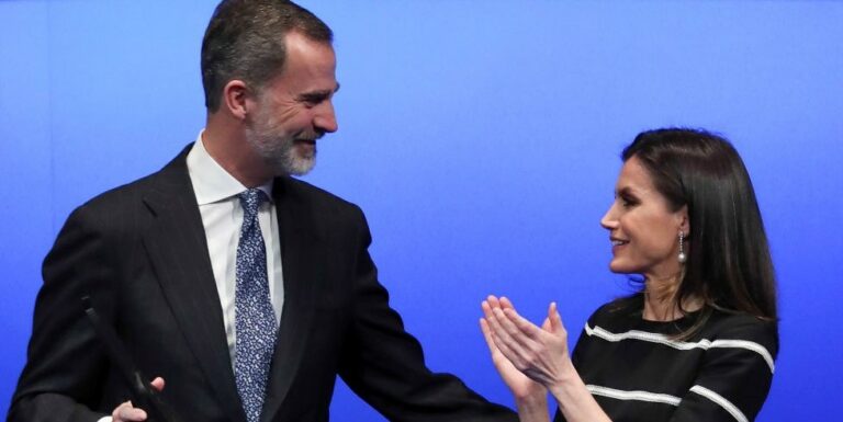 Felipe VI hará una cuarentena de diez días por contacto con un positivo