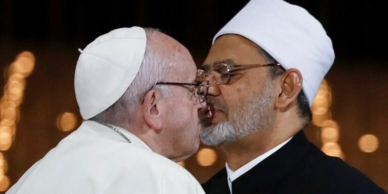 Según el Vaticano la Iglesia y el Papa no están a favor del matrimonio homosexual