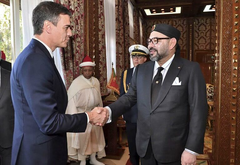 El rey de Marruecos da largas a Pedro Sánchez para reunirse